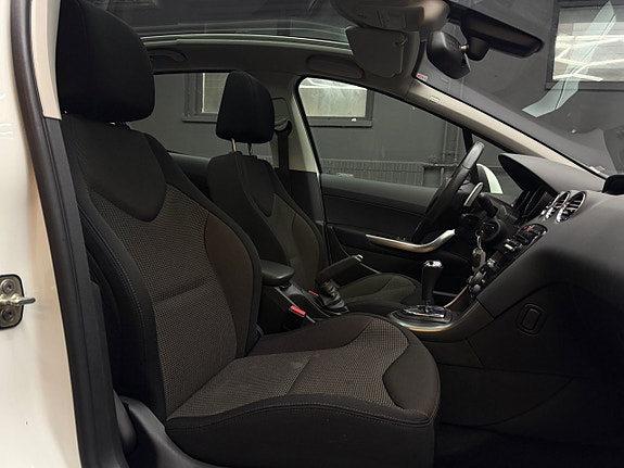 Peugeot 308 9 of 24