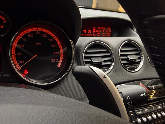 Peugeot 308 21 of 24