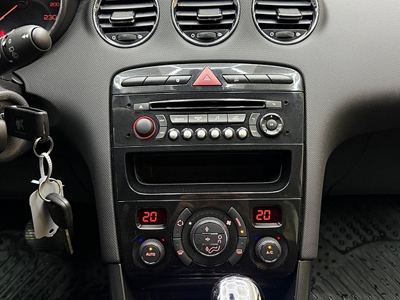 Peugeot 308 16 of 24