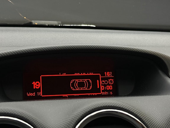 Peugeot 308 19 of 24