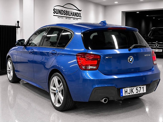BMW 120d 3 of 12