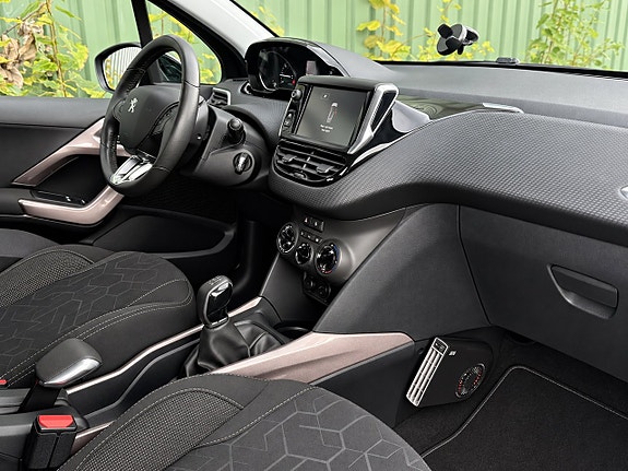 Peugeot 2008 9 of 14
