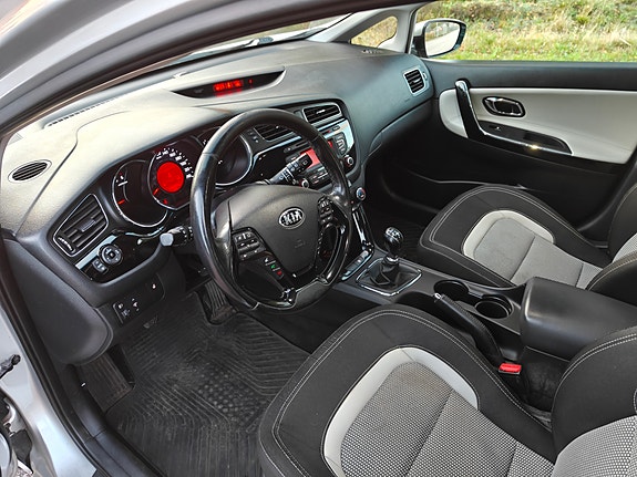 Kia Ceed 9 of 9