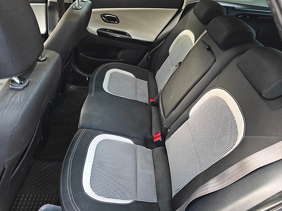 Kia Ceed 6 of 9