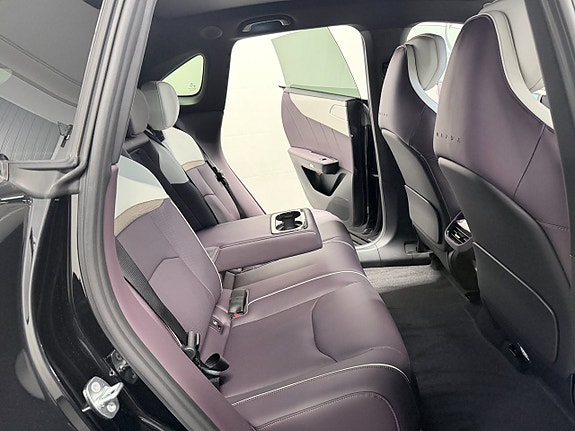 Mazda CX-6e 11 of 13