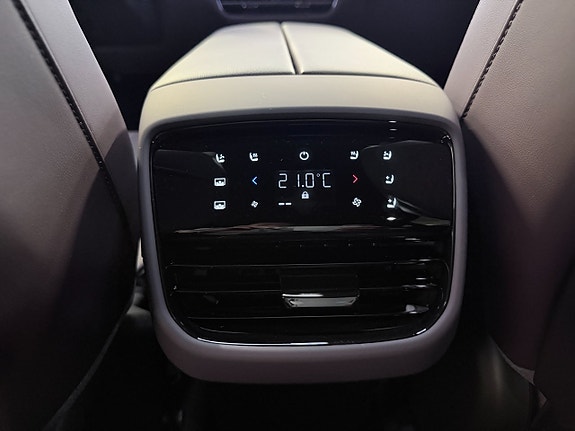 Mazda CX-6e 12 of 13