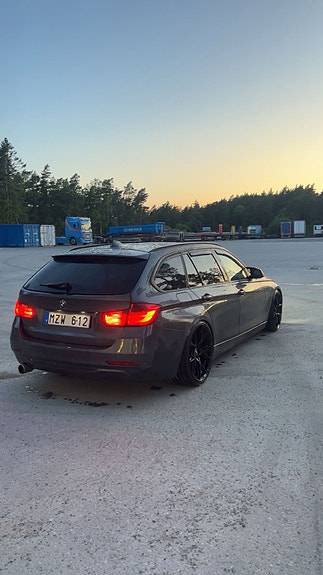 BMW 320d 2 of 2