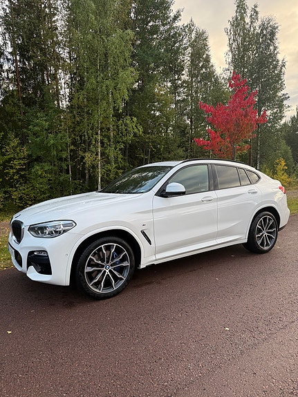 BMW X4 2 of 21