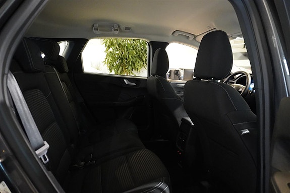 Ford Kuga 8 of 23