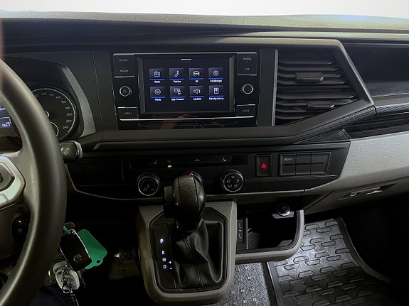 Volkswagen Transporter 11 of 18