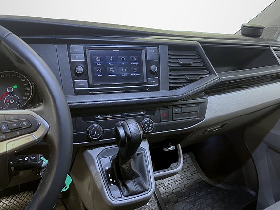 Volkswagen Transporter 9 of 18