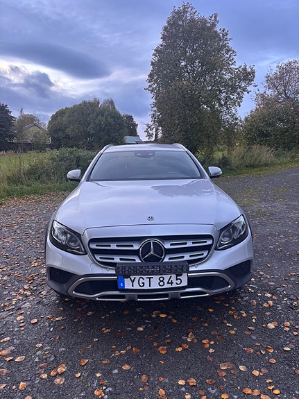 Mercedes-Benz E220 d 18 of 18