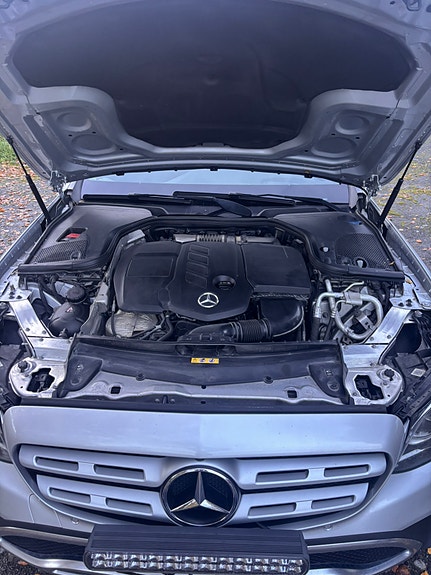 Mercedes-Benz E220 d 5 of 18