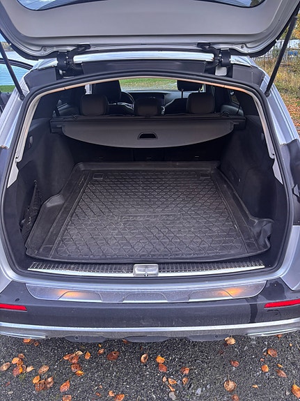Mercedes-Benz E220 d 9 of 18