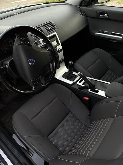 Volvo V50 5 of 9