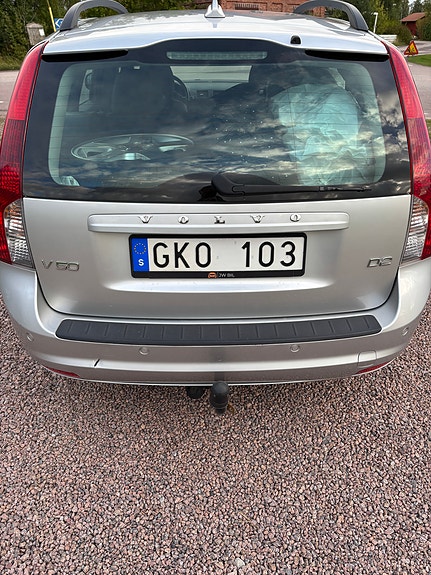 Volvo V50 7 of 9