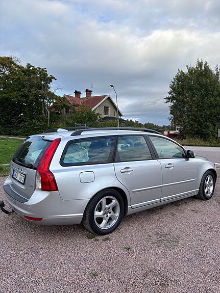 Volvo V50 8 of 9
