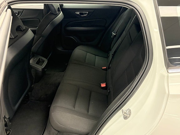 Volvo V60 14 of 18
