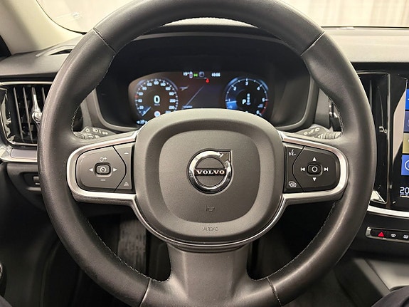 Volvo V60 7 of 18
