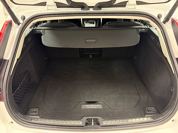 Volvo V60 17 of 18