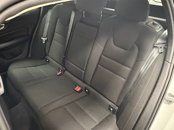 Volvo V60 15 of 18