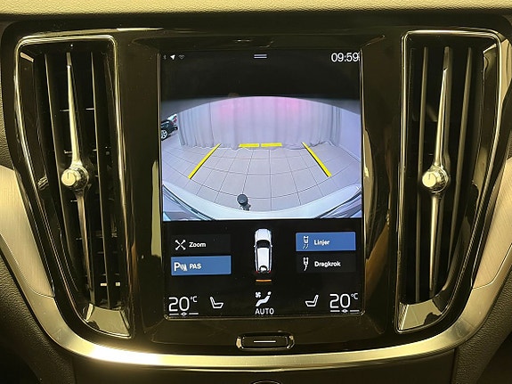 Volvo V60 12 of 18
