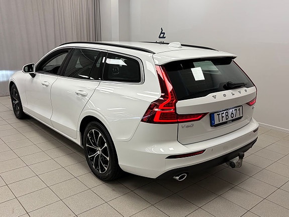 Volvo V60 3 of 18