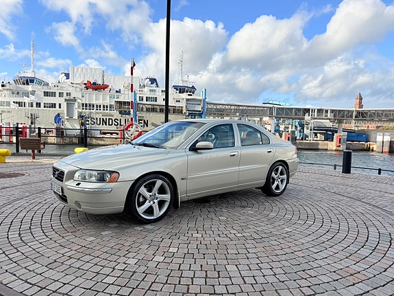 Volvo S60 3 of 9