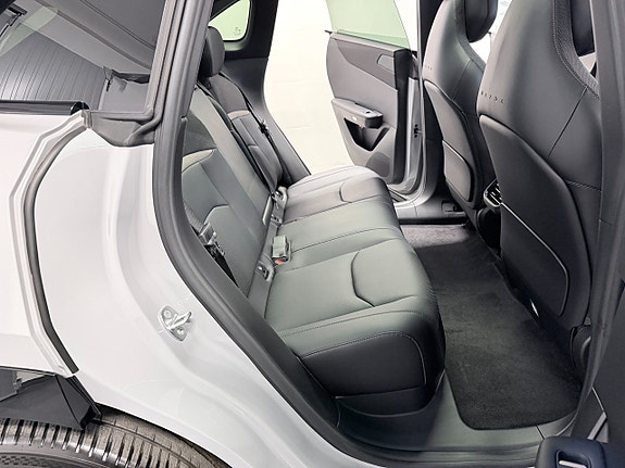 Mazda CX-6e 14 of 15