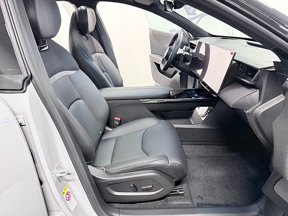 Mazda CX-6e 7 of 15