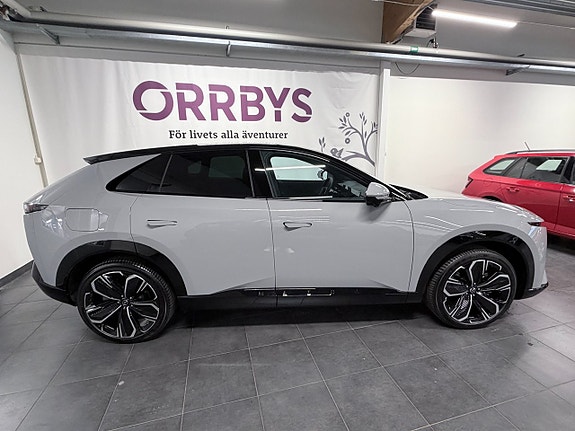 Mazda CX-6e 4 of 15