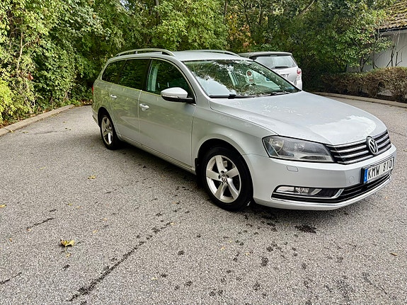 Volkswagen Passat 2 of 4