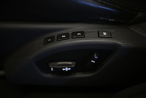Volvo XC60 18 of 27