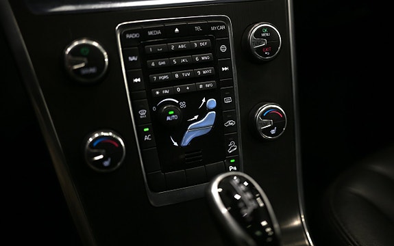 Volvo XC60 19 of 27
