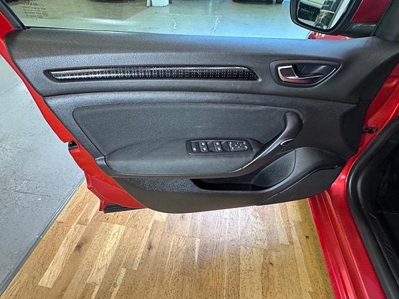Renault Megane 15 of 20