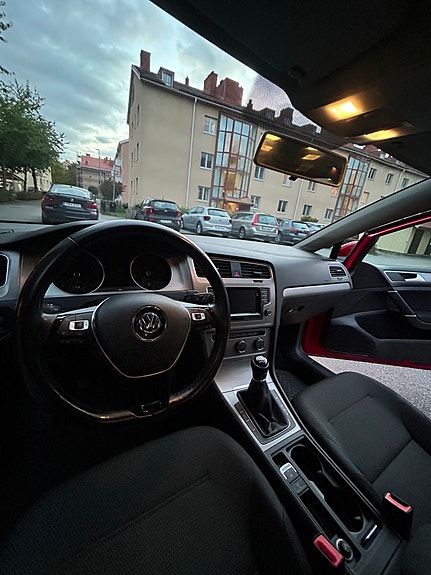 Volkswagen Golf VII 4 of 5