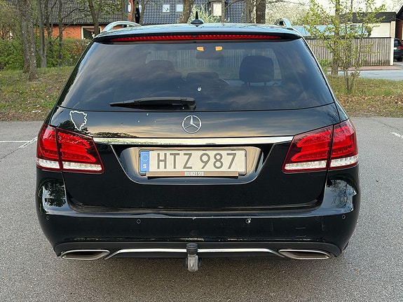 Mercedes-Benz E220 6 of 21