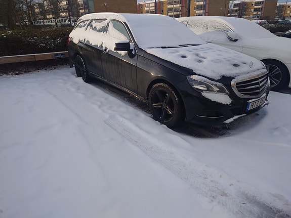 Mercedes-Benz E220 21 of 21