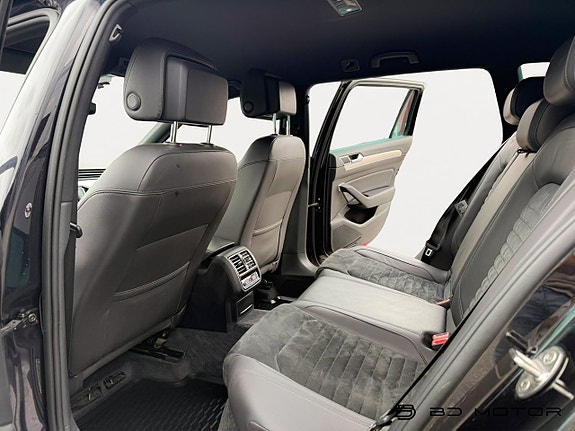 Volkswagen Passat 23 of 23