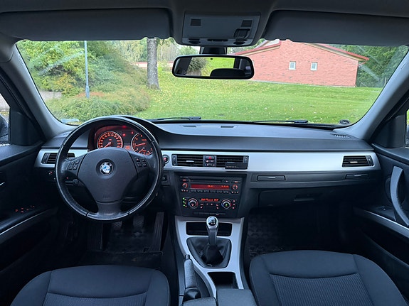 BMW 316i 6 of 6