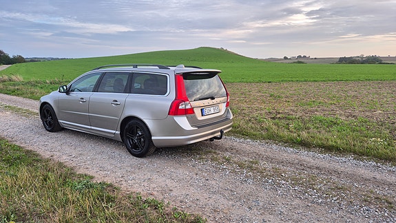 Volvo V70 4 of 8