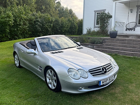 Mercedes-Benz SL350 3 of 8