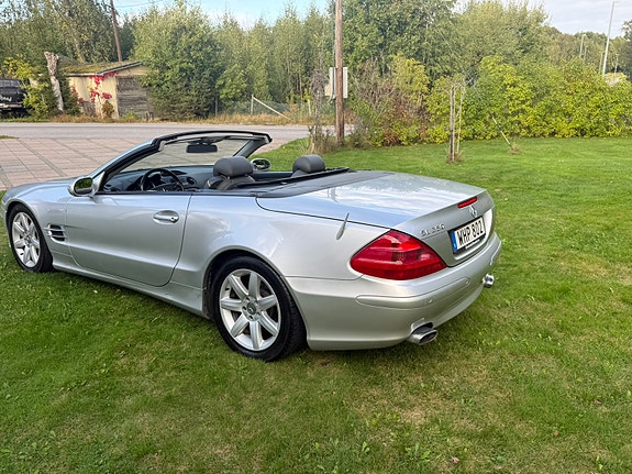Mercedes-Benz SL350 5 of 8