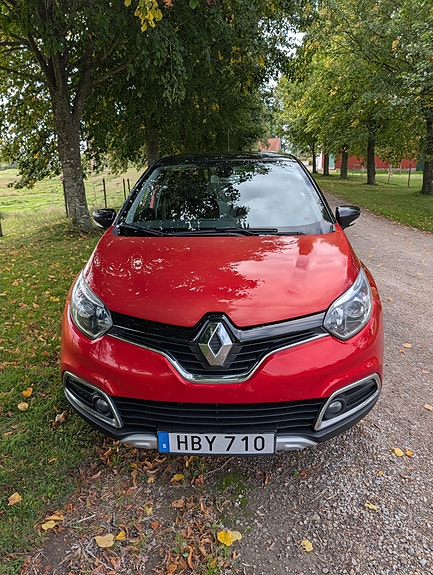 Renault Captur 2 of 10