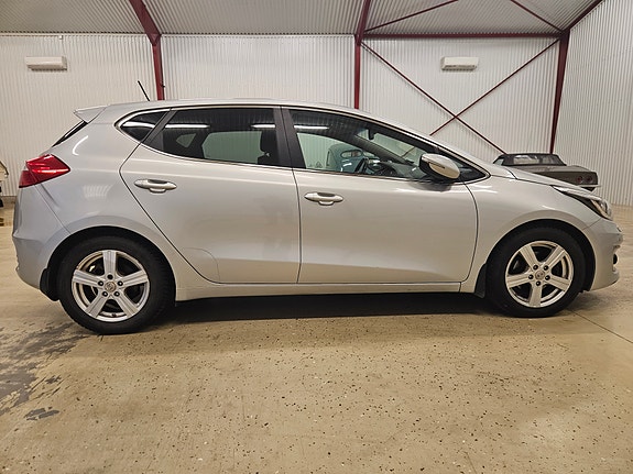 Kia Ceed 4 of 13