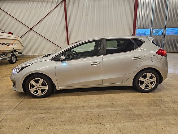 Kia Ceed 2 of 13