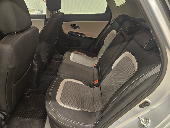 Kia Ceed 9 of 13
