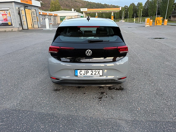Volkswagen ID.3 3 of 6