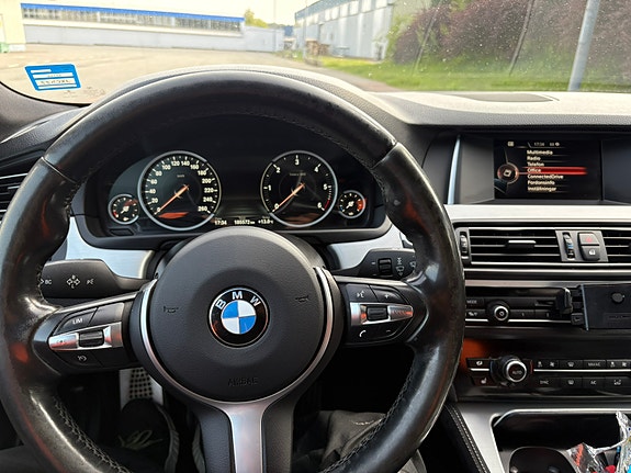 BMW 520d 5 of 7