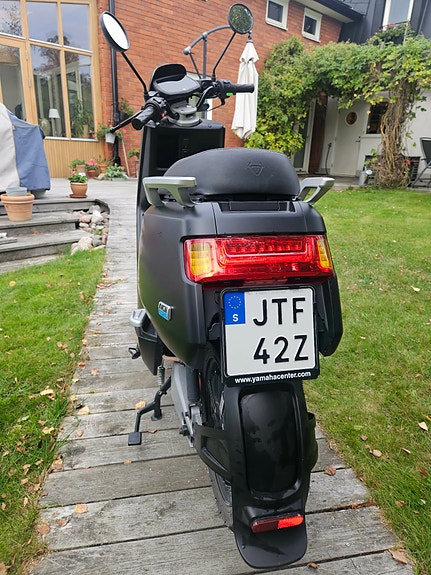 NIU NQi Sport X Standard Range 5 of 7